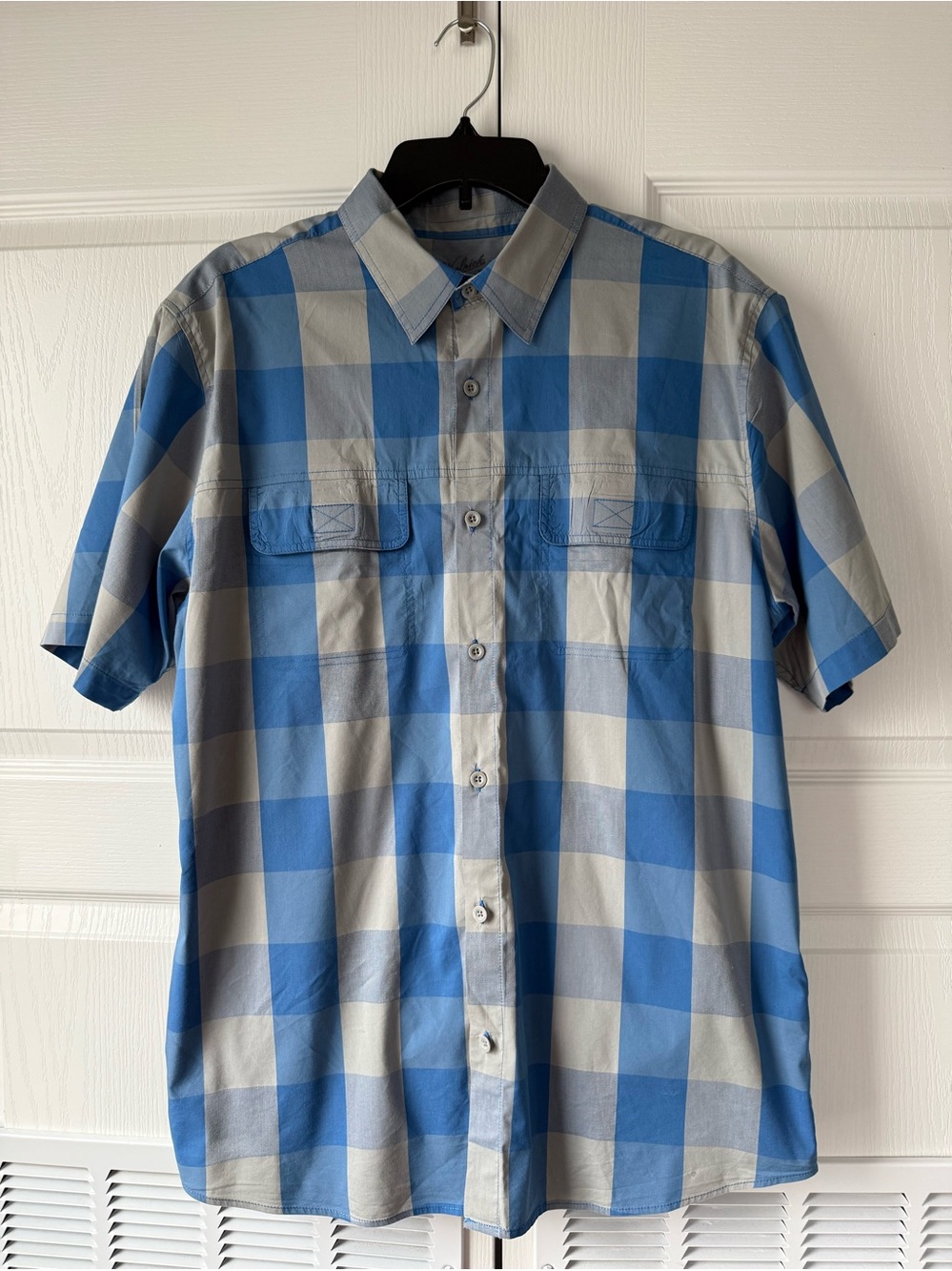 Mens Woolrich Classic Fit Adventure Series Keep It Moving Button-Front Shirt LG